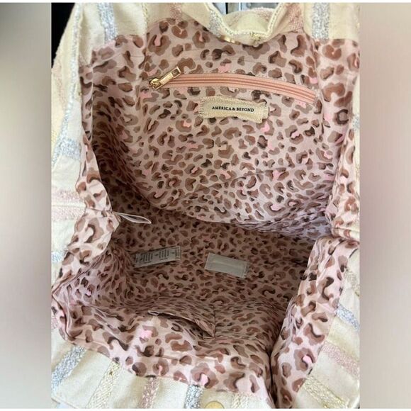 America and Beyond ROSE GOLD TOTE-HAND BEADED METALLIC TOTE FOR WOMEN - Picture 6 of 8